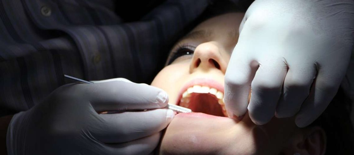 muerte del diente valdivia y armijo clinica dental malaga